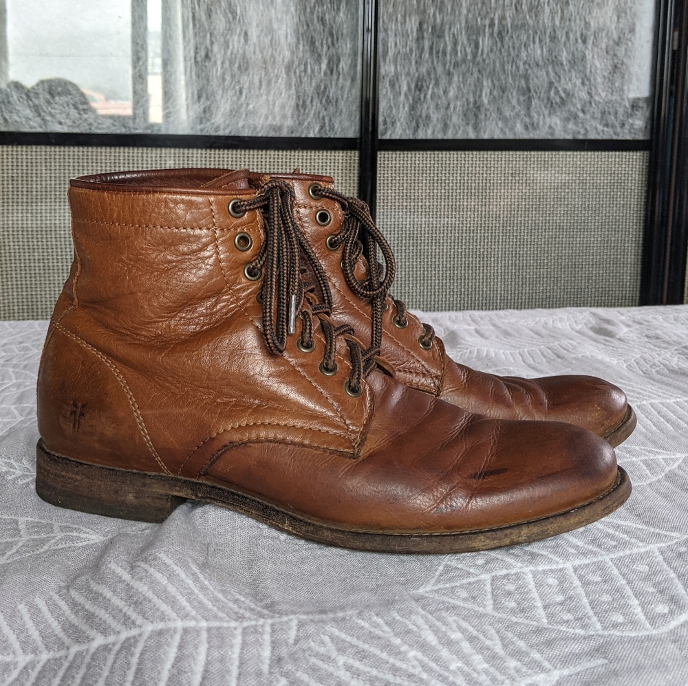 Frye Men's Tyler lace up boots size 10.5